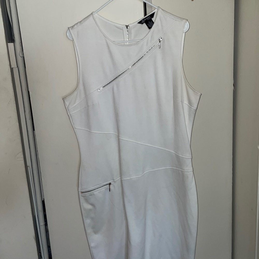 Womens Sharagano Studio Size 16 Dress.
